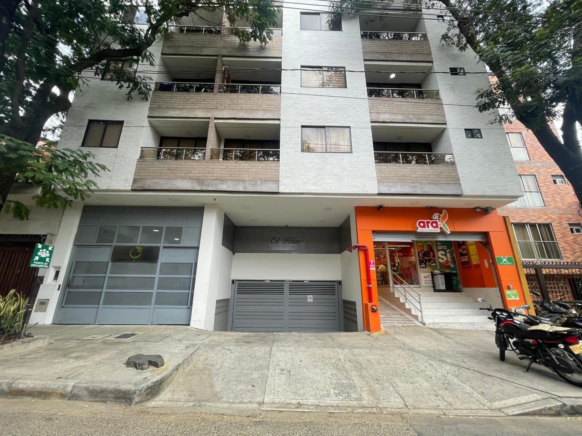 Edificio Helena Lejlighed Medellín Eksteriør billede